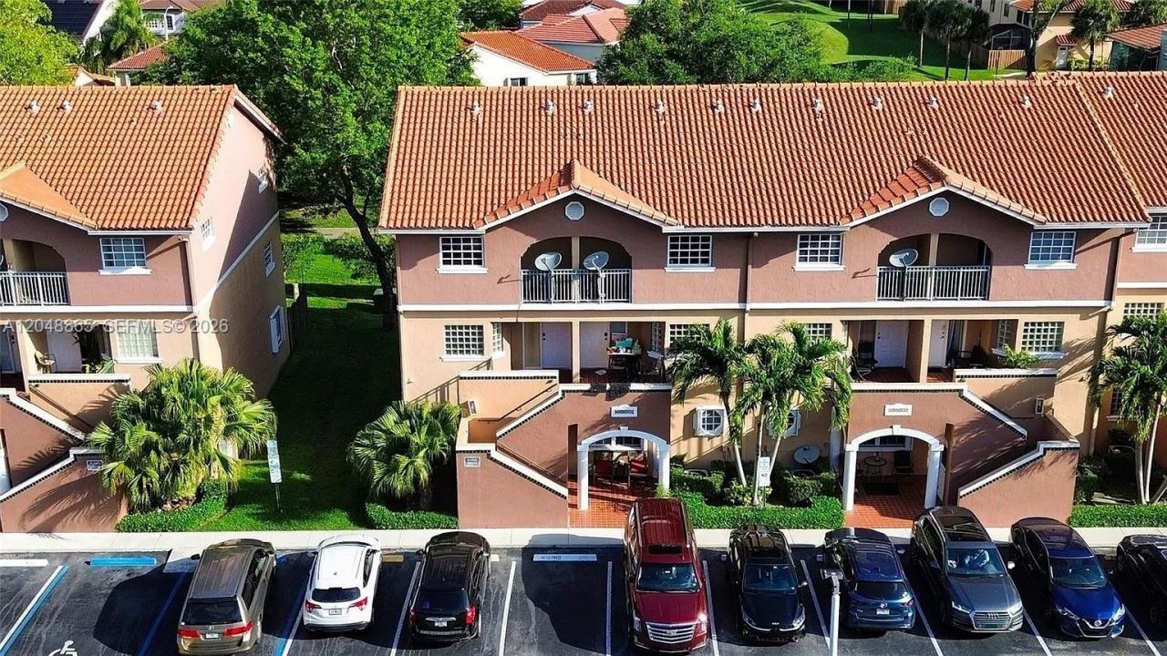 10014 Hammocks Blvd , Unit 201-4, Miami, FL 33196 Photo