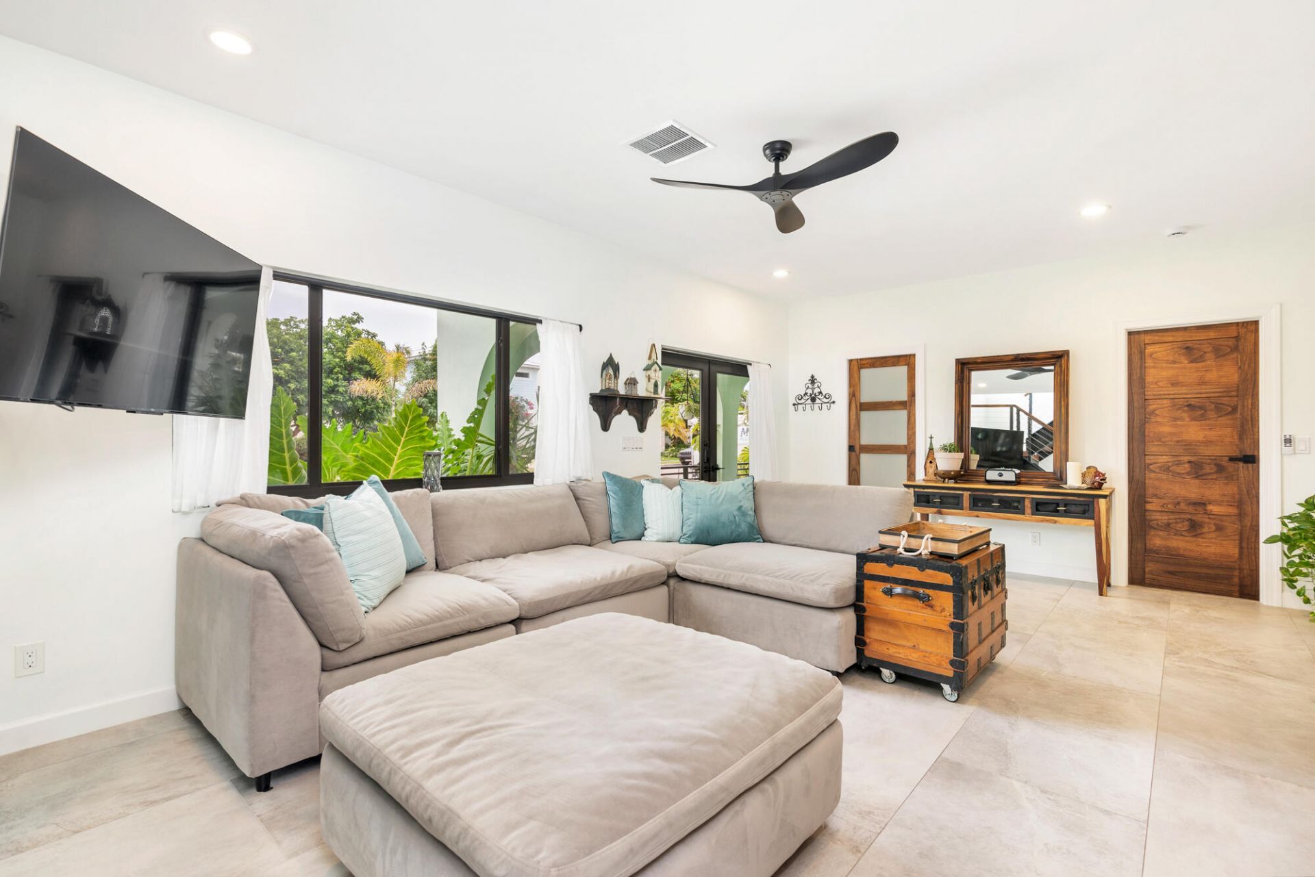 127 Auburn Drive, Lake Worth Beach, FL 33460 Photo