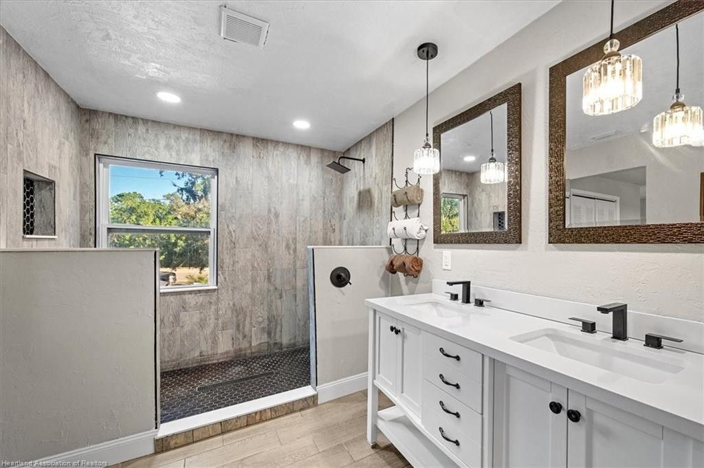 564 Lake June Road, Lake Placid, FL 33852 Photo