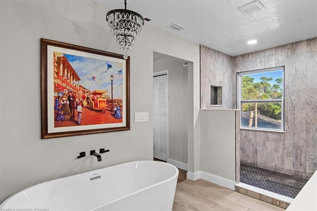 564 Lake June Road, Lake Placid, FL 33852 Photo