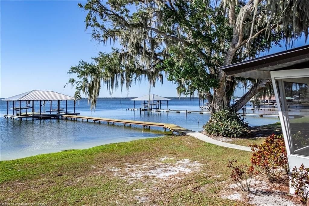 564 Lake June Road, Lake Placid, FL 33852 Photo