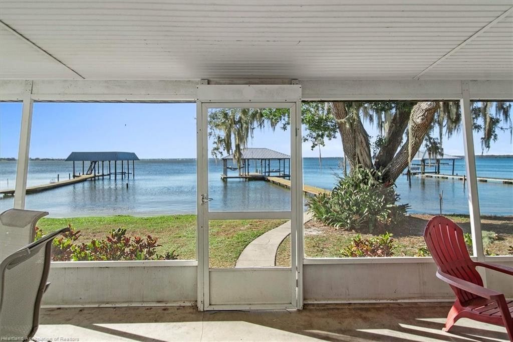 564 Lake June Road, Lake Placid, FL 33852 Photo