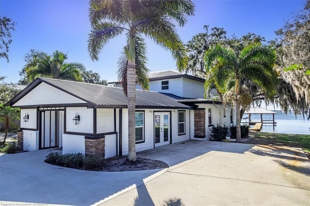 564 Lake June Road, Lake Placid, FL 33852 Photo