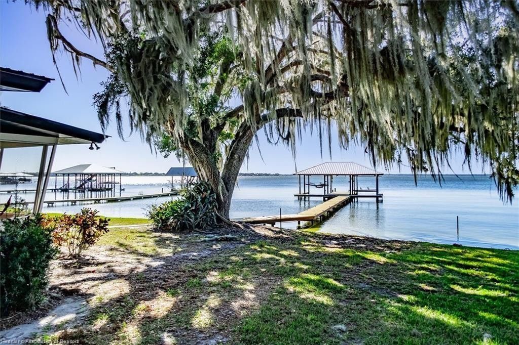 564 Lake June Road, Lake Placid, FL 33852 Photo