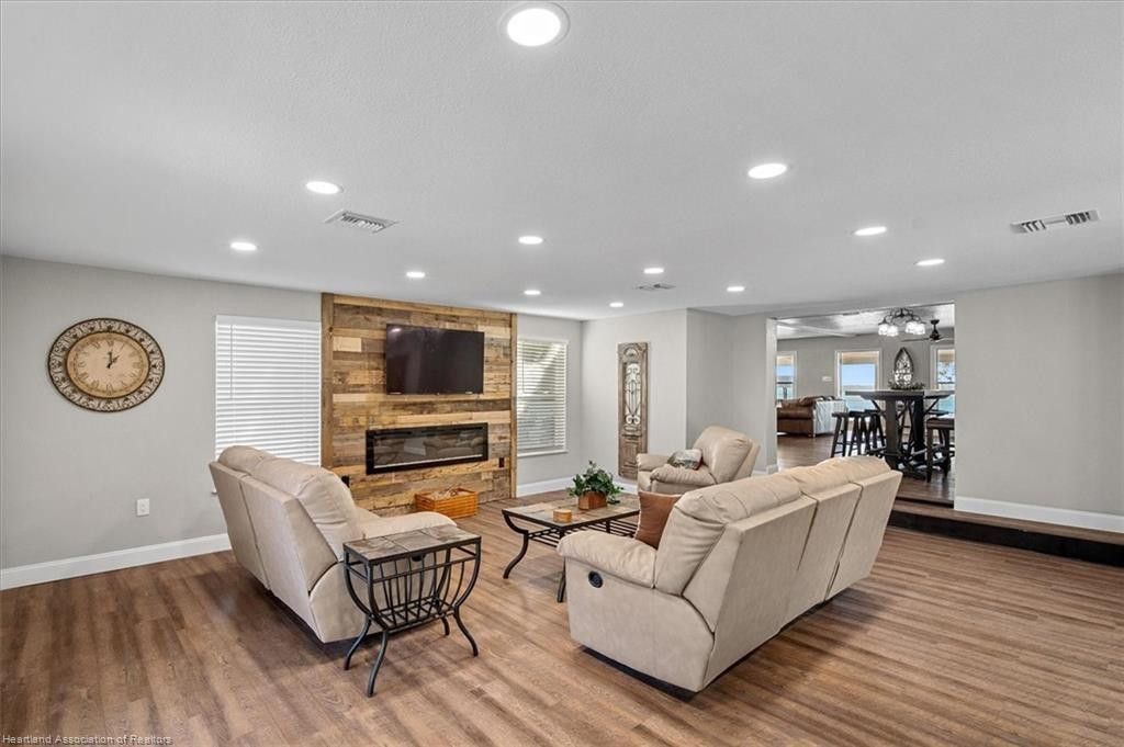 564 Lake June Road, Lake Placid, FL 33852 Photo