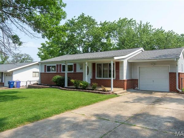 4001 High Aire, St Louis, MO 63125