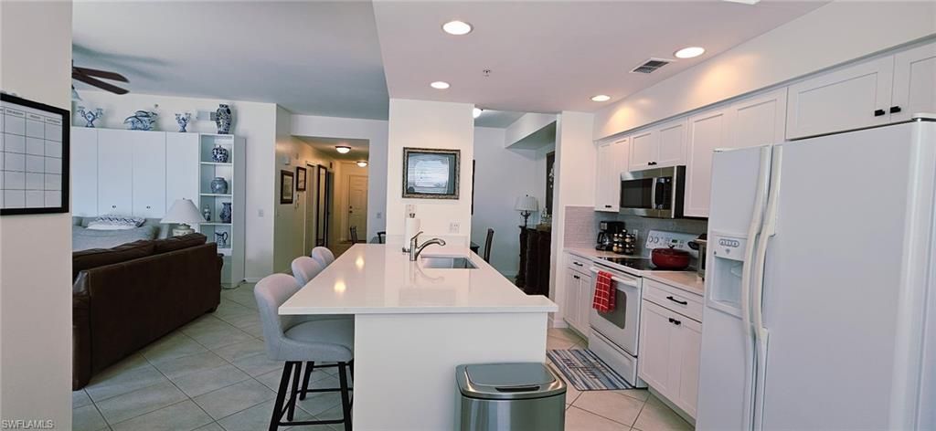 16615 Lake Circle Dr , Unit 427, Fort Myers, FL 33908 Photo