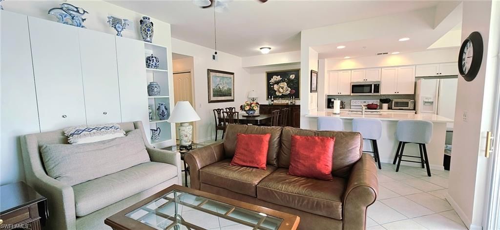 16615 Lake Circle Dr , Unit 427, Fort Myers, FL 33908 Photo