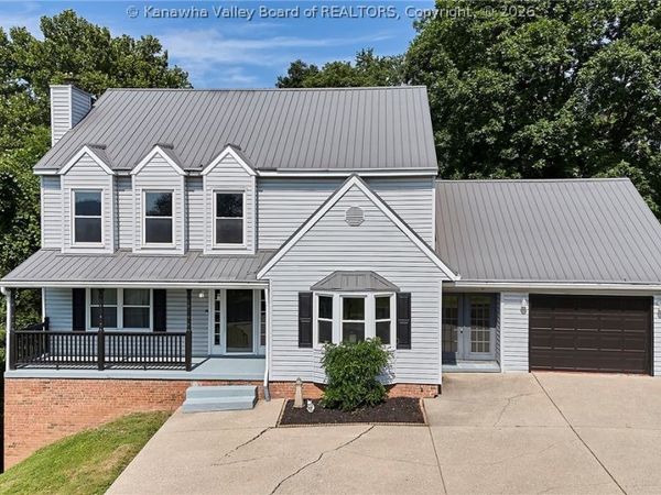 5217 Dellway Drive, Cross Lanes, WV 25313
