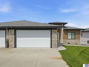 1143 Sand Hill Road, Louisville, NE 68037