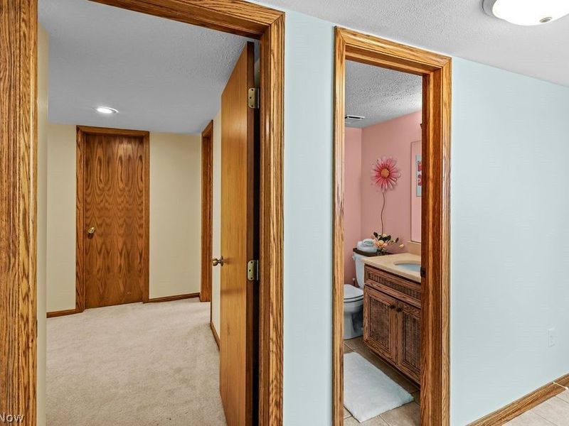 2180 Stone Creek Trail, Cuyahoga Falls, OH 44223 Photo 30