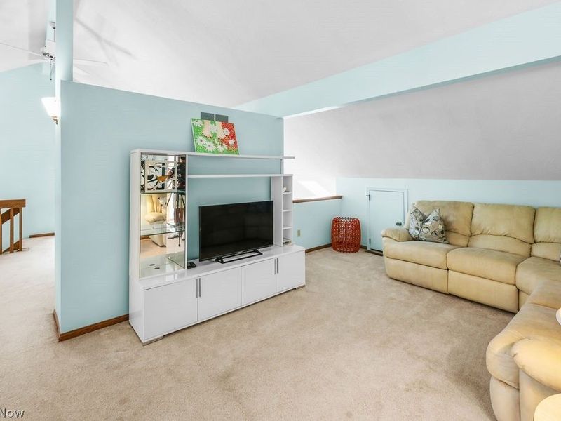 2180 Stone Creek Trail, Cuyahoga Falls, OH 44223 Photo 37