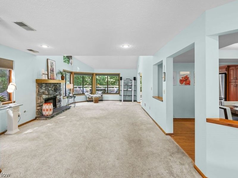 2180 Stone Creek Trail, Cuyahoga Falls, OH 44223 Photo 8