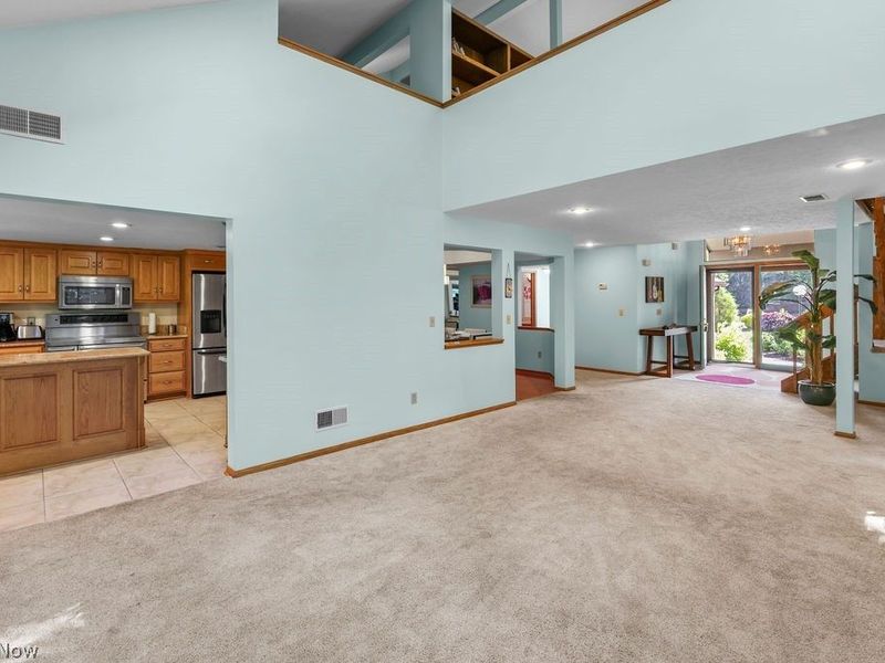 2180 Stone Creek Trail, Cuyahoga Falls, OH 44223 Photo 9