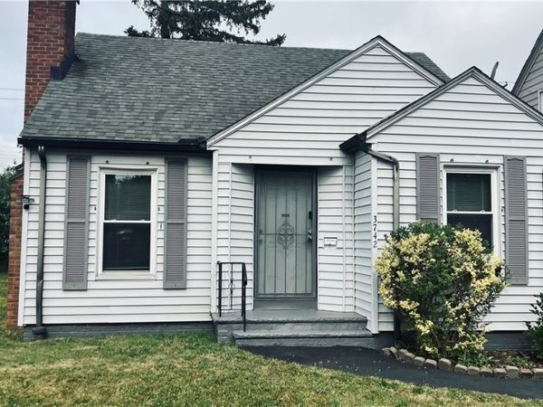 3742 Menlo Road , Shaker Heights, OH 44120