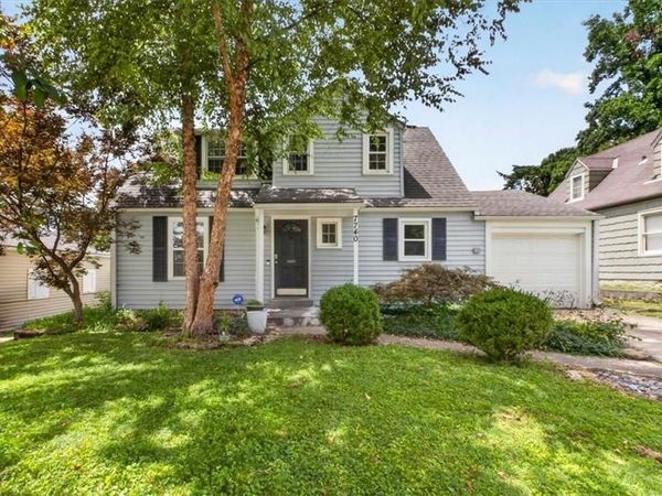 7740 McGee Street, Kansas City, MO 64114