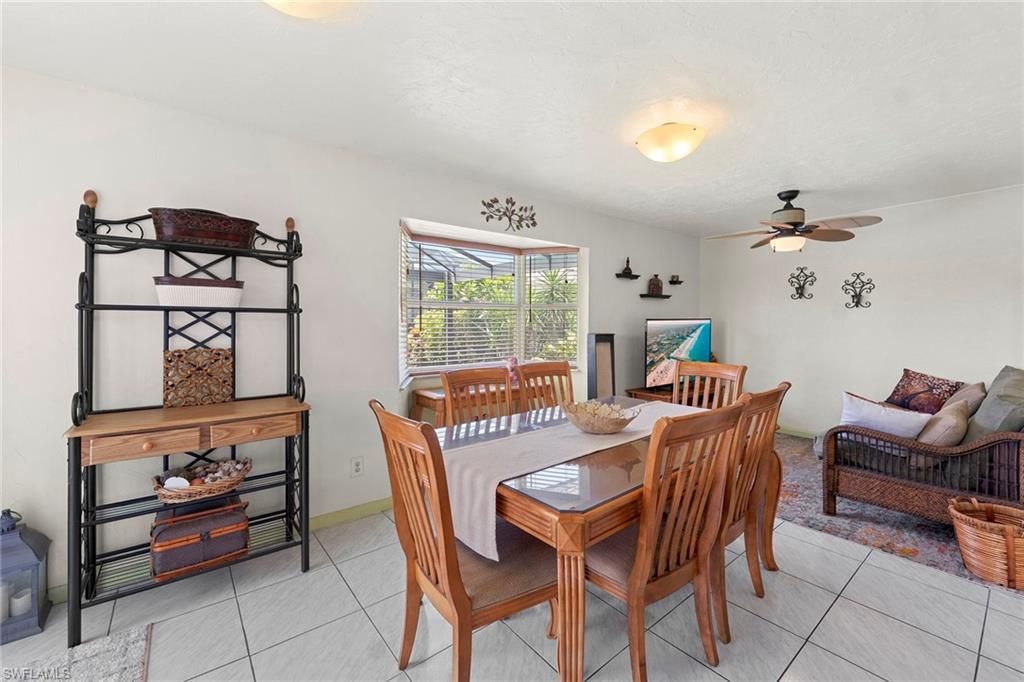 1485 Honeysuckle Ave, Marco Island, FL 34145 Photo