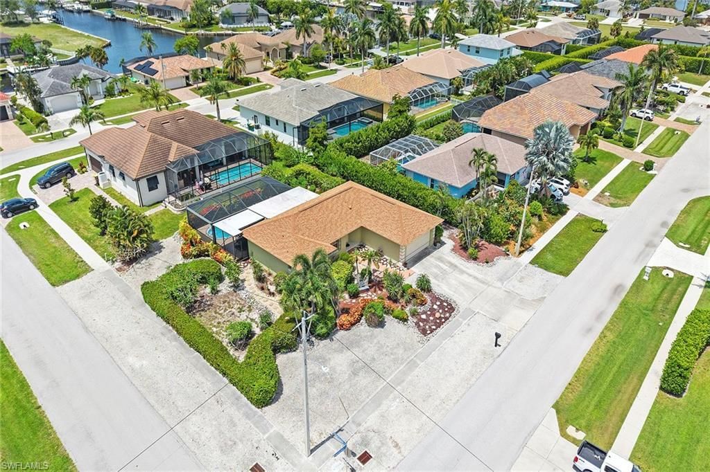 1485 Honeysuckle Ave, Marco Island, FL 34145 Photo