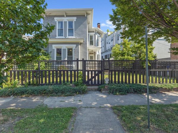 30 Clark Place, Columbus, OH 43201
