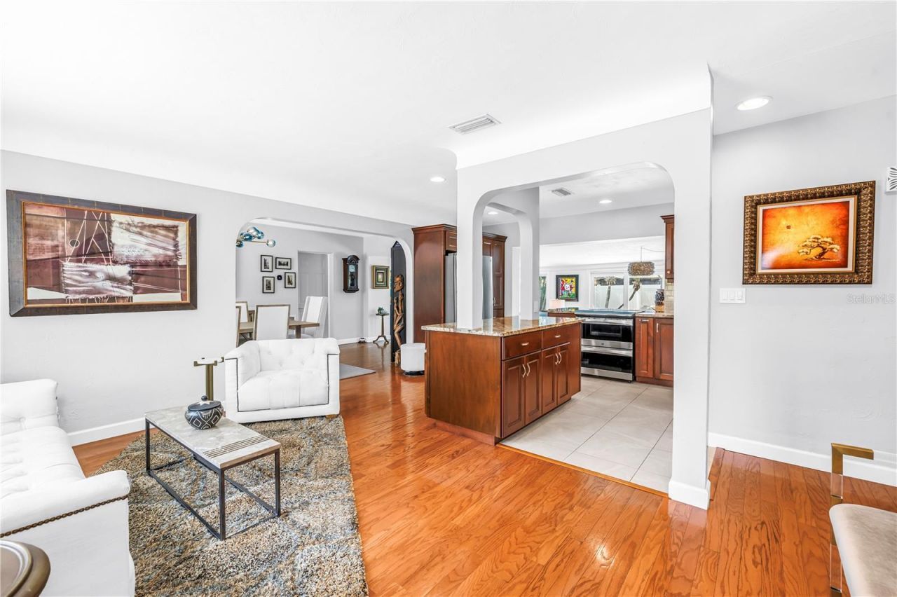 5237 23rd Avenue N, Saint Petersburg, FL 33710 Photo