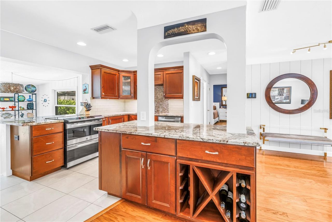 5237 23rd Avenue N, Saint Petersburg, FL 33710 Photo