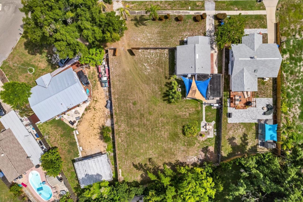 13th Avenue N, Saint Petersburg, FL 33713 Photo