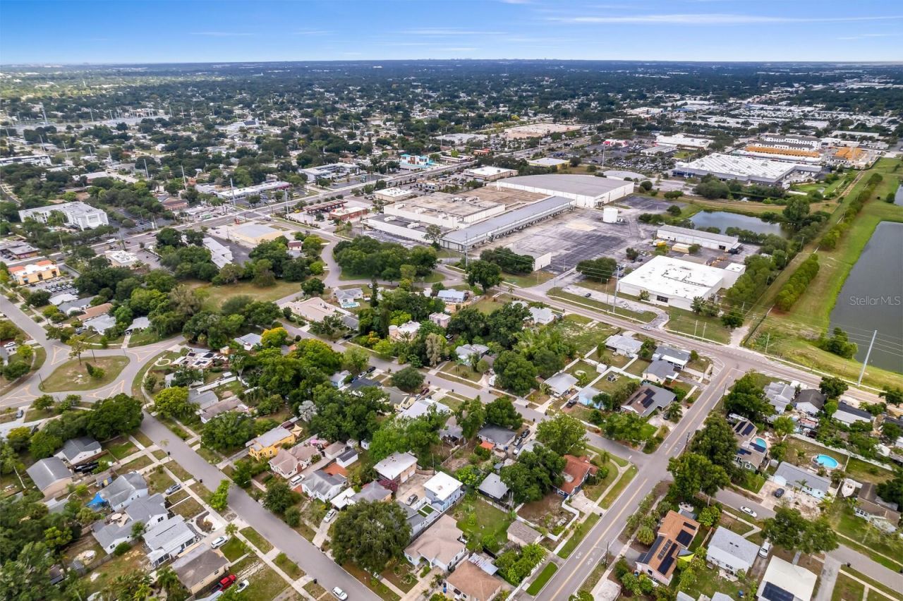 13th Avenue N, Saint Petersburg, FL 33713 Photo