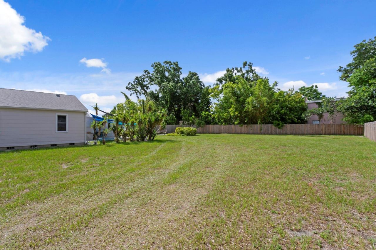 13th Avenue N, Saint Petersburg, FL 33713 Photo