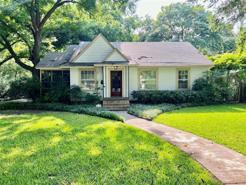 531 S Dallas Avenue, Lancaster, TX 75146 Main Photo