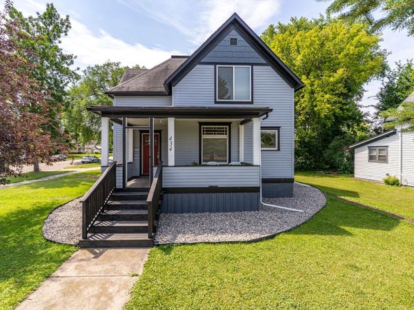 434 Bridge Street , Crookston, MN 56716