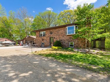 16244 560th Lane, Good Thunder, MN 56037