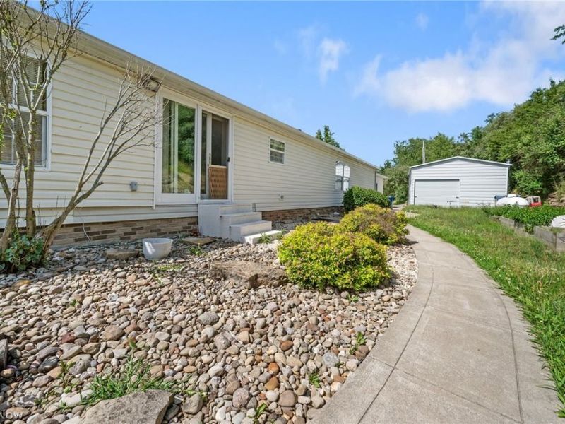 7022 Bluebird Road NW, East Canton, OH 44730 Photo 31