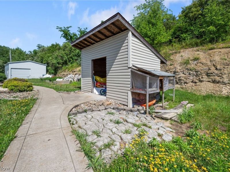 7022 Bluebird Road NW, East Canton, OH 44730 Photo 32