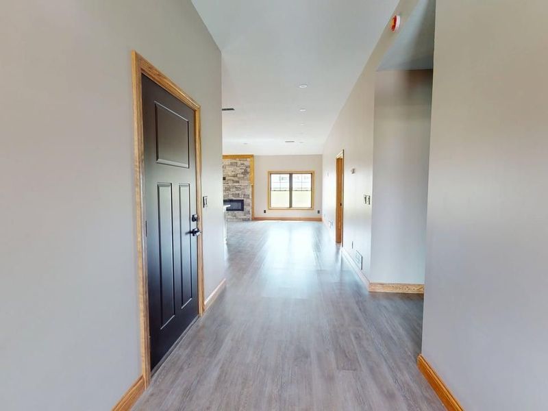 203 Crestwood Drive, Willard, OH 44890 Photo 10