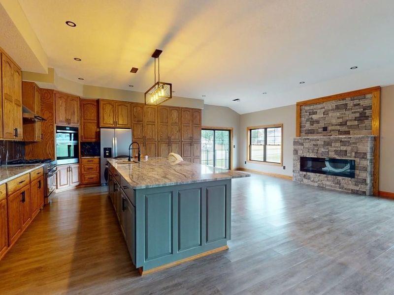 203 Crestwood Drive, Willard, OH 44890 Photo 11