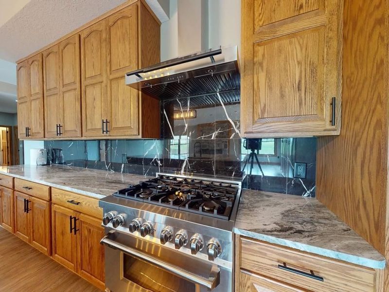 203 Crestwood Drive, Willard, OH 44890 Photo 16