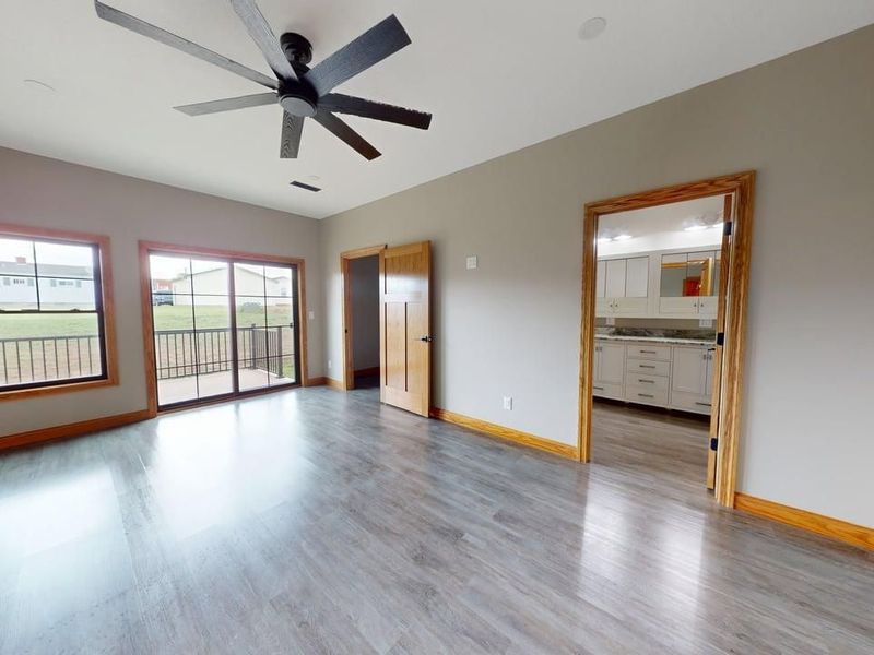 203 Crestwood Drive, Willard, OH 44890 Photo 18