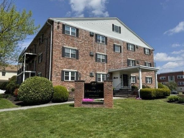305 Pine St, Unit 12, Lowell, MA 01851