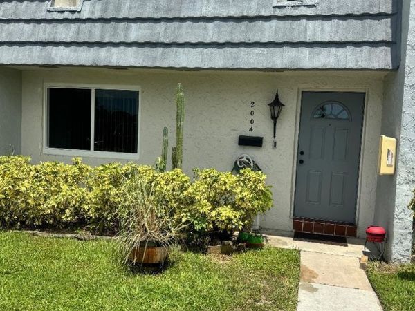 2004 NW 38th Terrace, Unit 803, Lauderdale Lakes, FL 33311