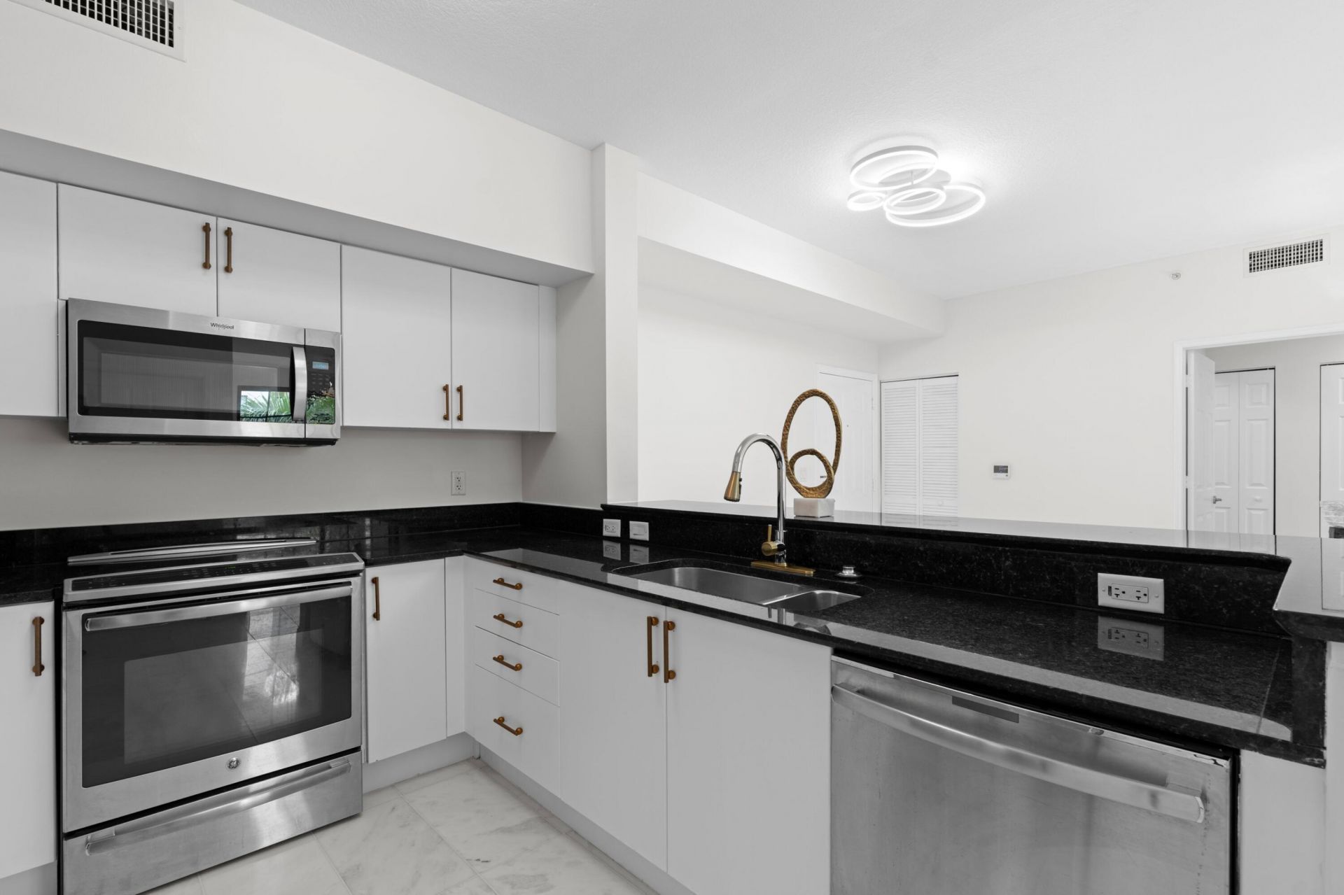 233 S Federal Highway, Unit 405, Boca Raton, FL 33432 Photo