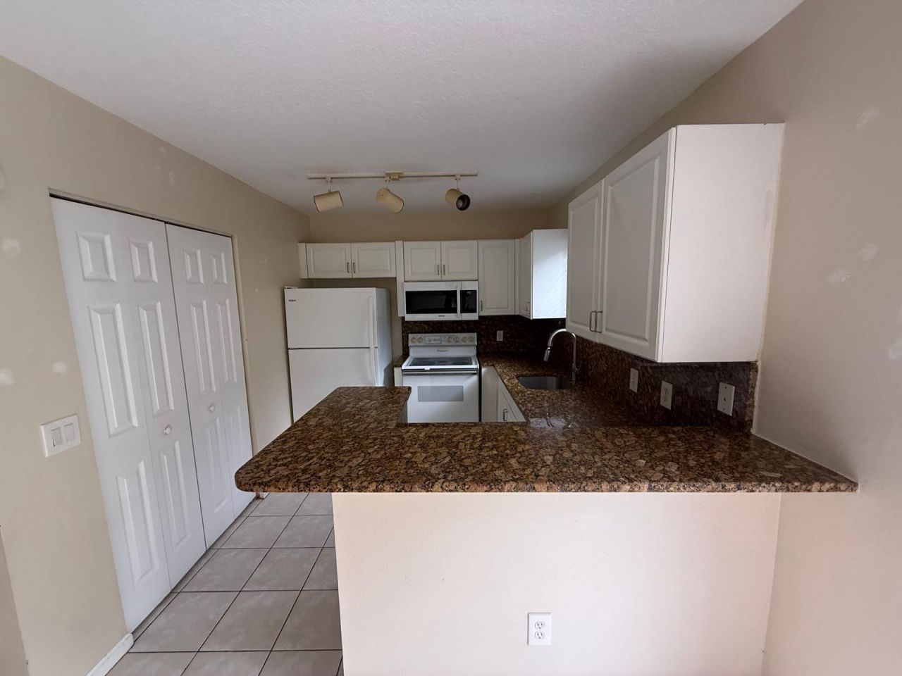 3481 Briar Bay Boulevard, Unit 101, West Palm Beach, FL 33411 Photo