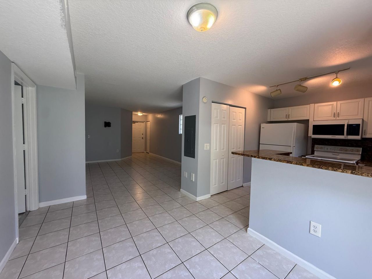 3481 Briar Bay Boulevard, Unit 101, West Palm Beach, FL 33411 Photo