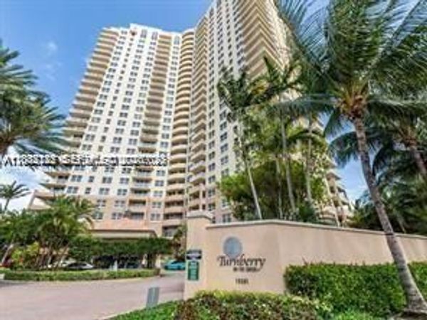 19501 W Country Club Dr , Unit 704, Aventura, FL 33180