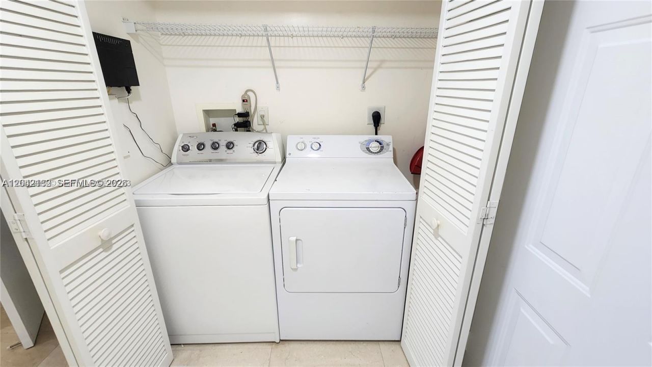 19501 W Country Club Dr, Unit 704, Aventura, FL 33180 Photo