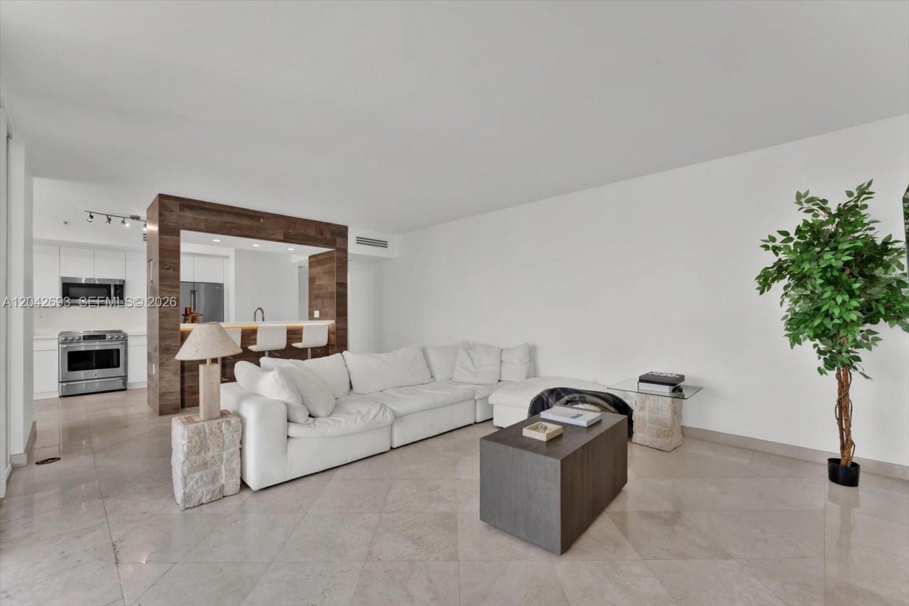 4201 Collins Ave , Unit 2301, Miami Beach, FL 33140 Photo