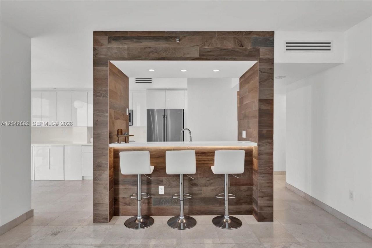 4201 Collins Ave , Unit 2301, Miami Beach, FL 33140 Photo