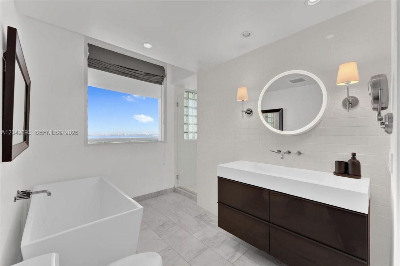 4201 Collins Ave , Unit 2301, Miami Beach, FL 33140 Photo