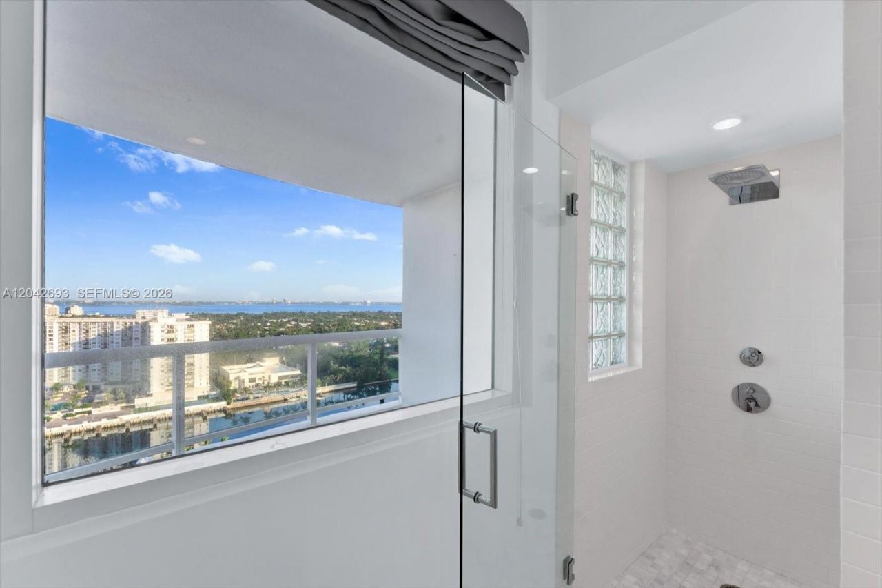 4201 Collins Ave , Unit 2301, Miami Beach, FL 33140 Photo