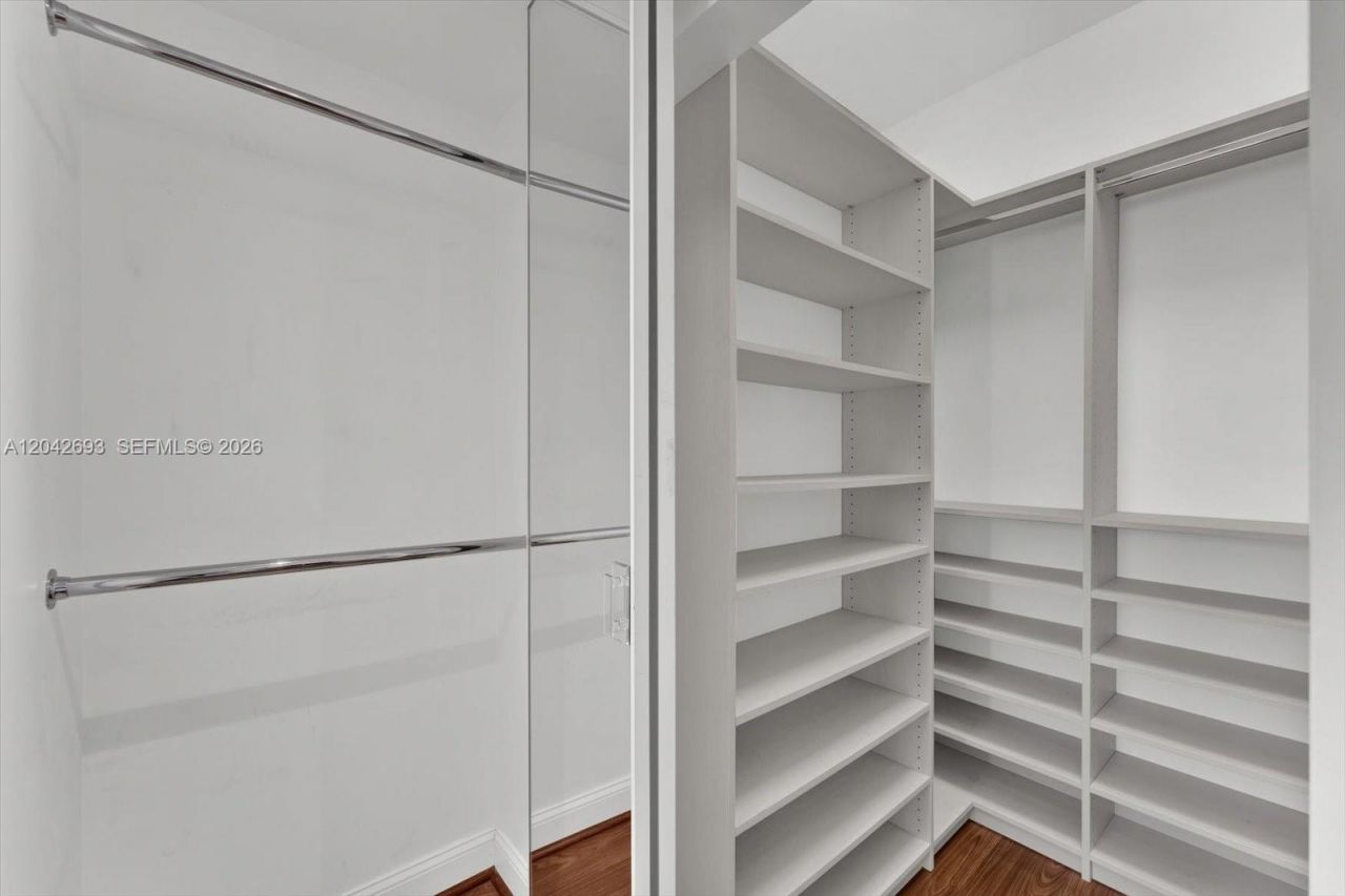 4201 Collins Ave , Unit 2301, Miami Beach, FL 33140 Photo