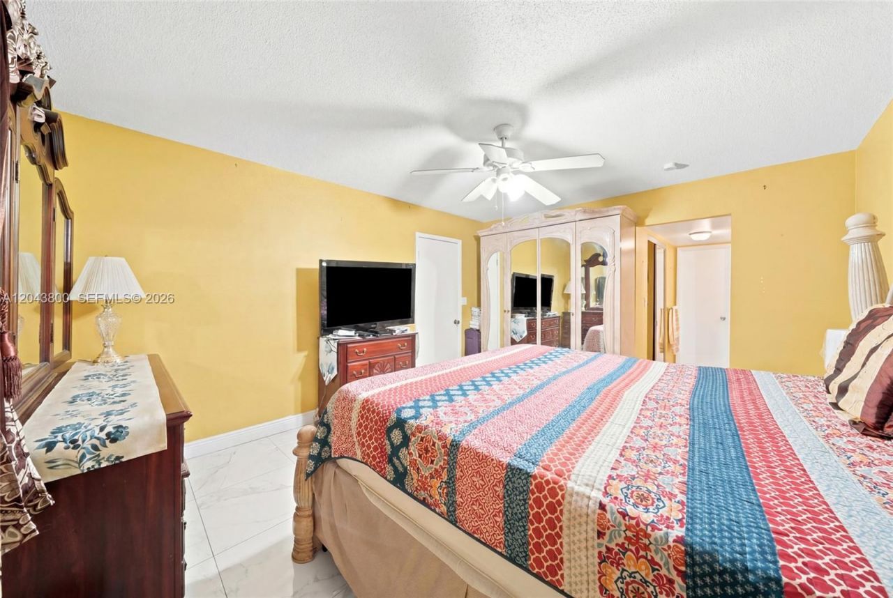 4141 NW 44th Ave , Unit 321, Lauderdale Lakes, FL 33319 Photo